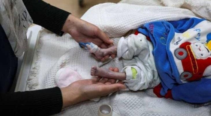 اطفال تموت برداً