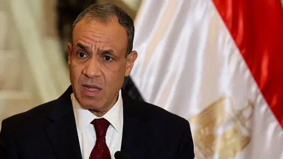 مصر تبحث تمكين لجنة إدارة قطاع غزة.. والفصائل تتمسك بالثوابت وترفض تسليم المقرات والأنفاق قبل انسحاب الاحتلال