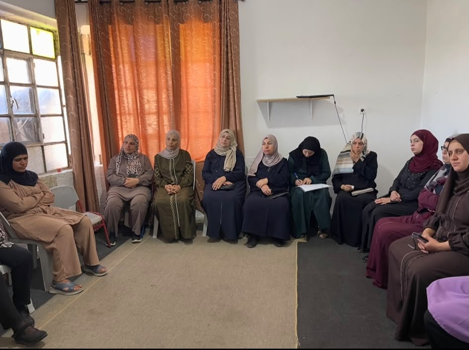 جمعية المرأة العاملة تنظم ورشة حول مهارات التواصل في بيت فجار