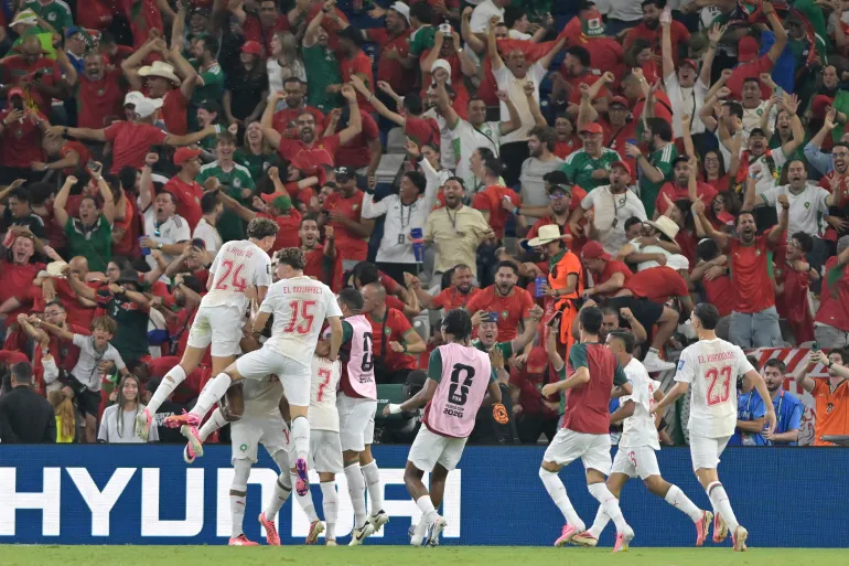 احتفال لاعبي المغرب بهدف عيسى ديوب المتأخر (الأوروبية)