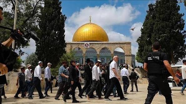 مجموعات المستوطنين تنظم جولات استفزازية بحماية شرطة الاحتلال - أرشيفية