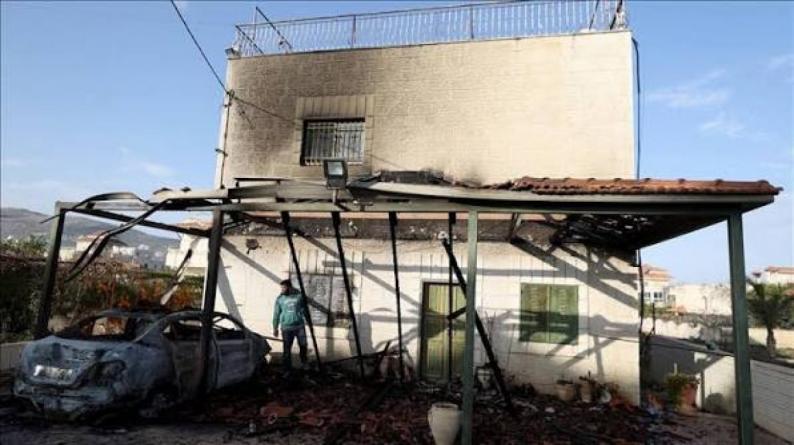 مستوطنون يحرقون منزلاً بالكامل في قرية تل جنوب غرب نابلس