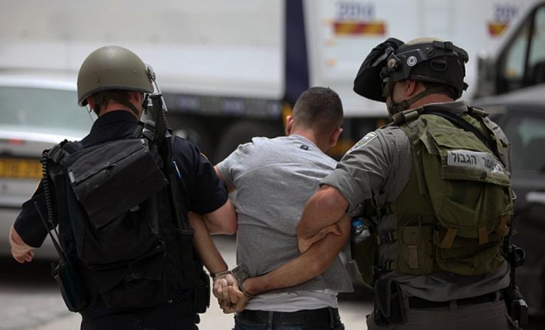 الاحتلال يعتقل 11 مواطناً بينهم طفل إثر اقتحامات واسعة بالضفة والقدس
