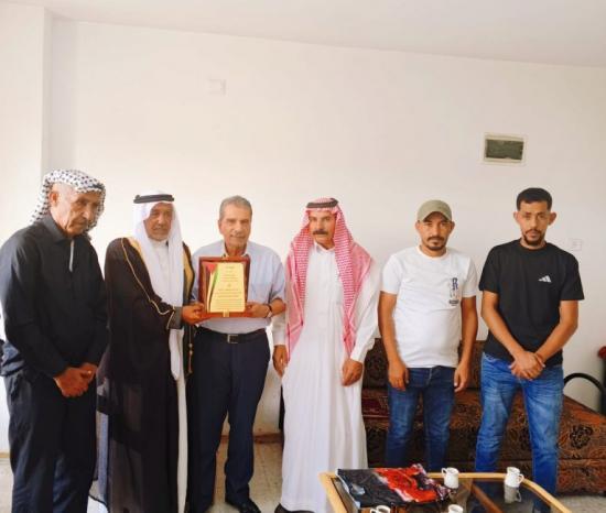 اجتماع عرب الكعابنة بـ الطيراوي: مطالب رسمية بـ إسناد التجمعات البدوية ووقف التهجير