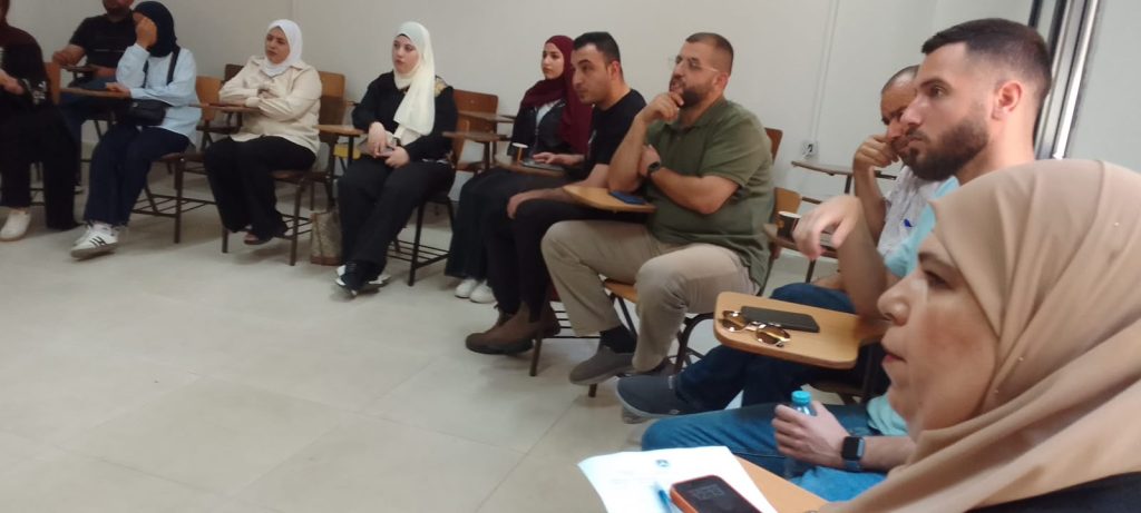 جمعية المرأة العاملة تنظم لقاءً حواريًا حول تعزيز مشاركة الشباب في الحكم المحلي وصنع القرار
