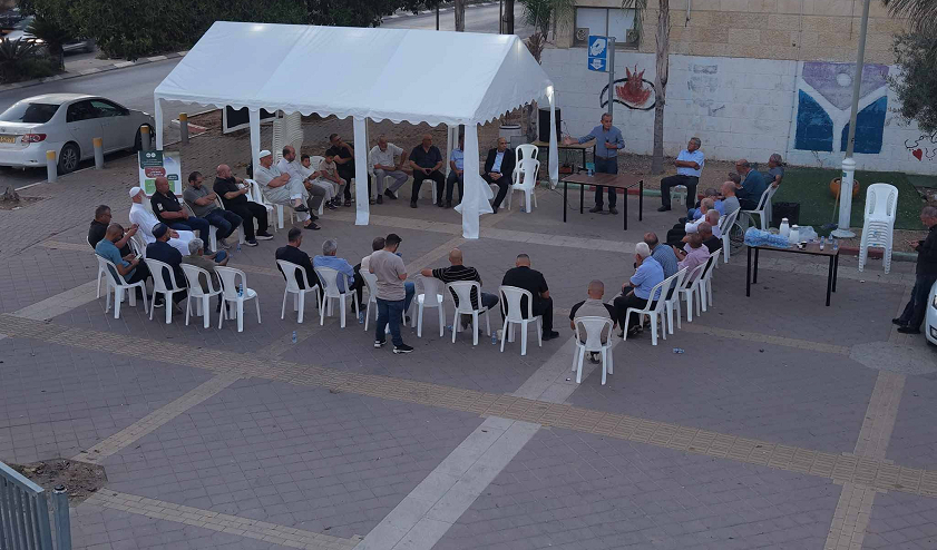 اختتام خيمة السلم الأهلي في رهط بالتأكيد على مواصلة النضال دفاعاً عن الأرض والمسكن