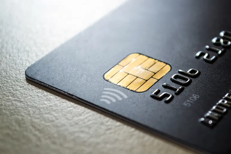 الاتحاد الأوروبي يلزم مقدمي خدمات الدفع بتقديم وثيقة معلومات الرسوم قبل التعاقد (أدوبي ستوك)