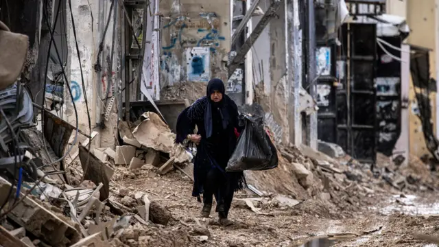 سموتريتش يتباهى بتدمير منازل الفلسطينيين في الضفة الغربية