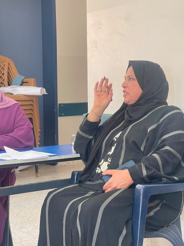 جمعية المرأة العاملة تعزز مفاهيم المواطنة والمشاركة السياسية لدى عضوات مجلس الظل في المعصرة