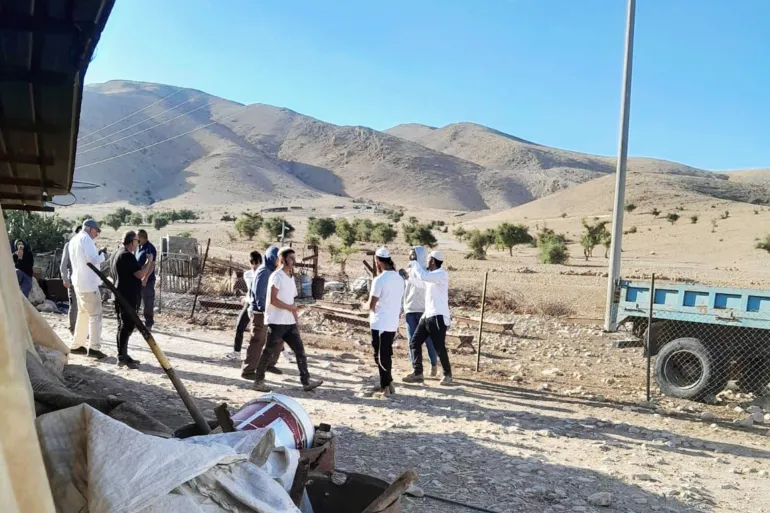 البؤر الاستيطانية في العوجا شكلت منطلقا لاعتداءات المستوطنين للسيطرة على أراضي الفلسطينيين وفرض التهجير