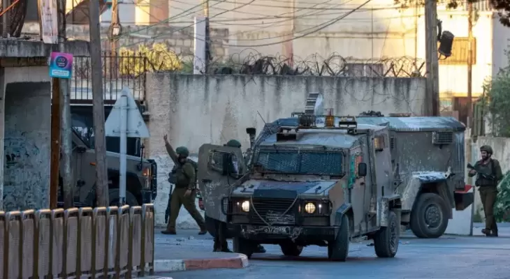 نفذت القوات الإسرائيلية اقتحام قوات الاحتلال سلفيت فجر اليوم، وداهمت منازل المواطنين واحتجزت شباناً للتحقيق الميداني.