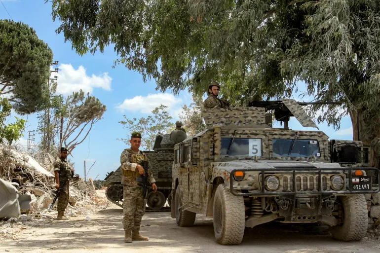 من انتشار الجيش اللبناني في زوطر الغربية في الجنوب اللبناني (الفرنسية)