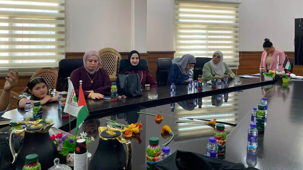 ورشة توعوية بطولكرم لتعزيز الحقوق المدنية والمشاركة المجتمعية