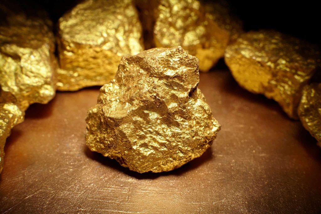 انخفاض سعر الذهب اليوم الخميس ليحوم قرب أدنى مستوى له خلال أسبوع