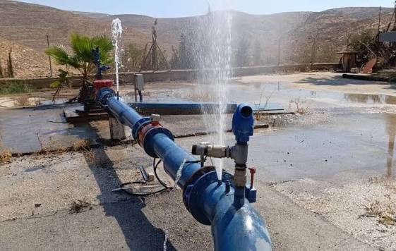 الاحتلال والمستوطنون يصعدون استهداف الأراضي والمنشآت المائية والحيوانية بالضفة