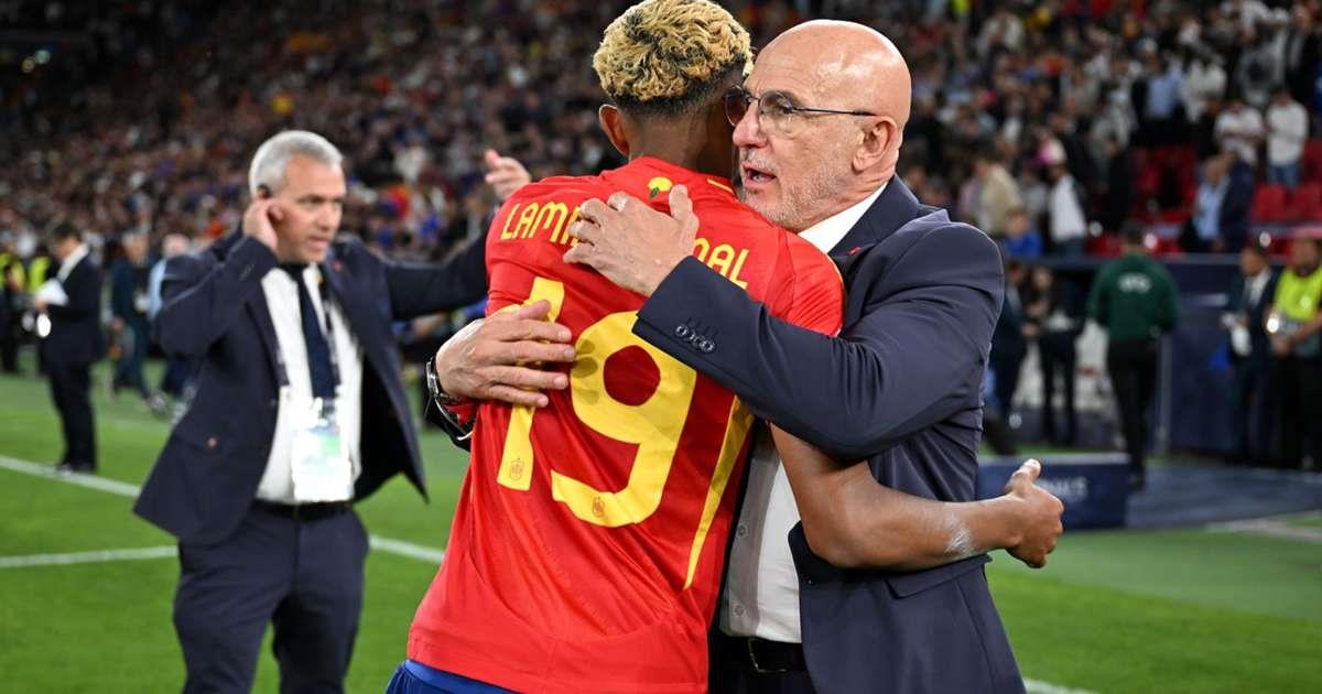 دي لا فوينتي يشيد بنضج لامين يامال وتضحيته الجماعية في كأس العالم
