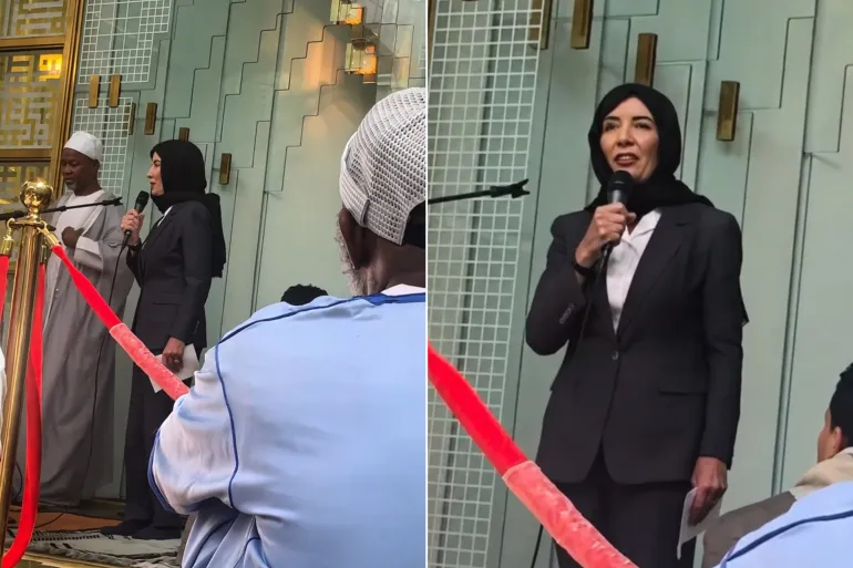 ظهور حاكمة ولاية نيويورك كاثي هوكول بالحجاب في مسجد بمدينة نيويورك (مواقع التواصل)
