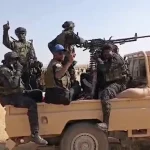 الجيش السوداني والقوات المتحالفة معه أثناء التقدم غربي مدينة العباسية تقلي بولاية جنوب كردفان (الجزيرة)